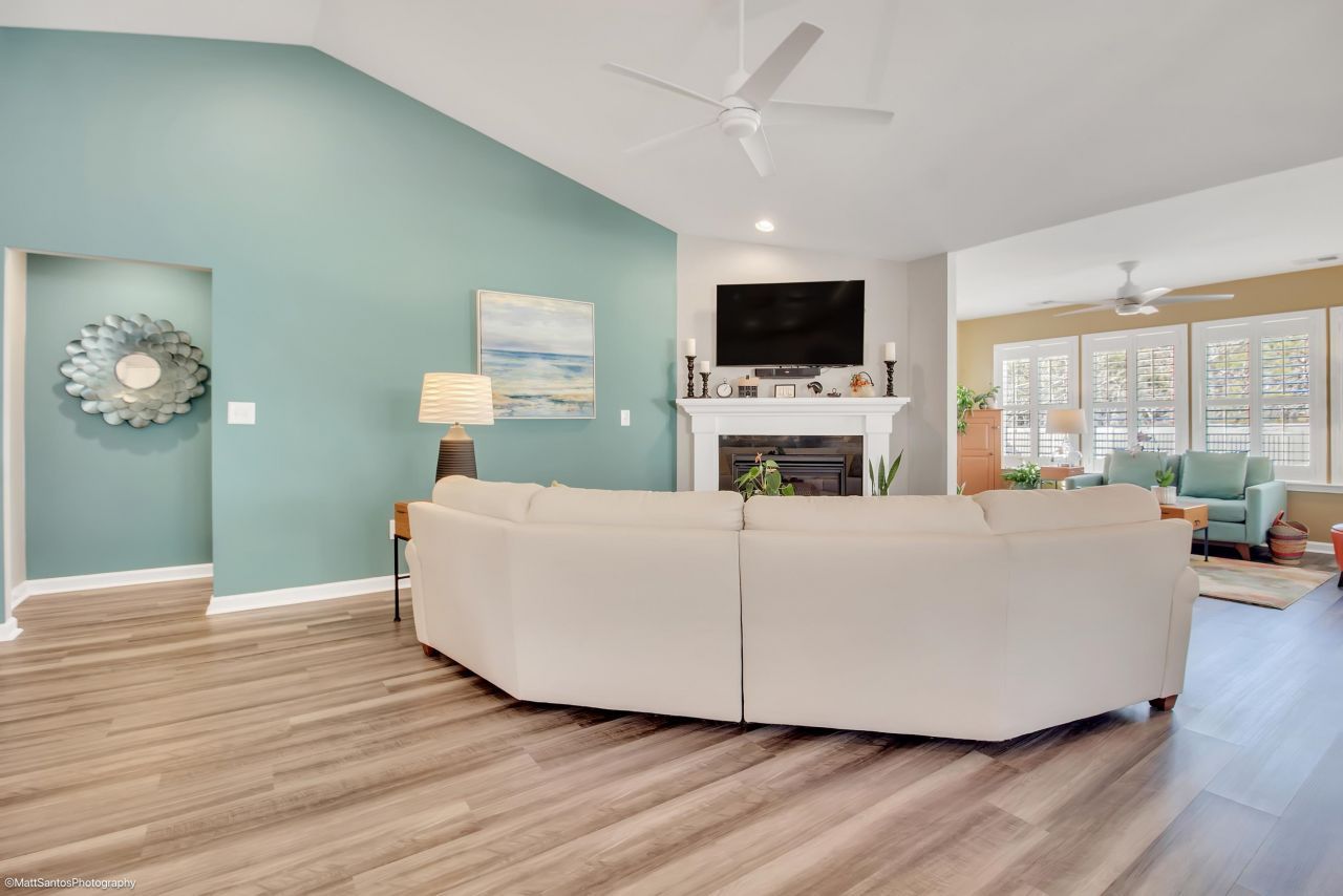 4001 On Deck Circle Photo 14