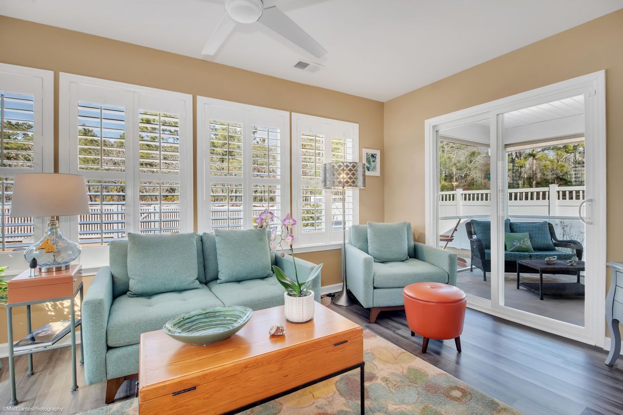 4001 On Deck Circle Photo 16