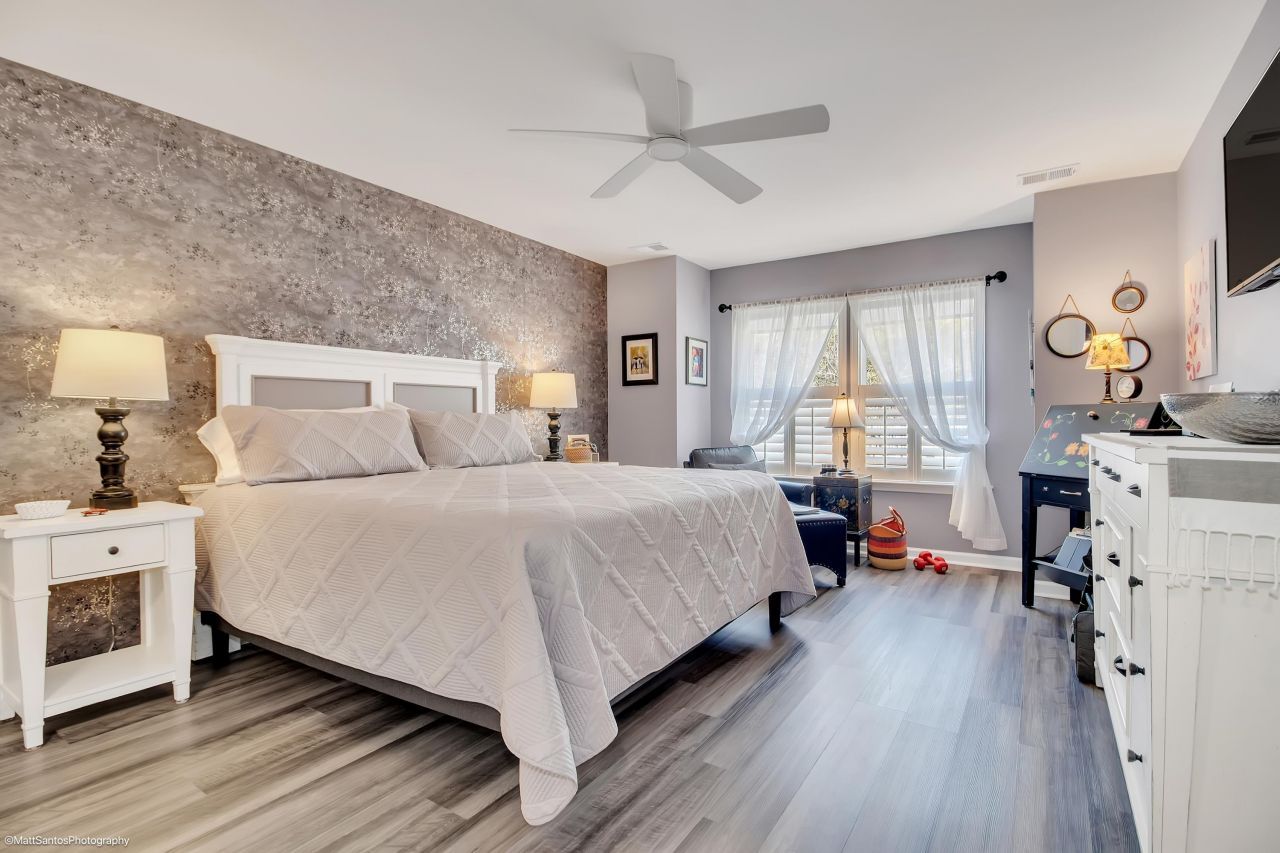 4001 On Deck Circle Photo 19