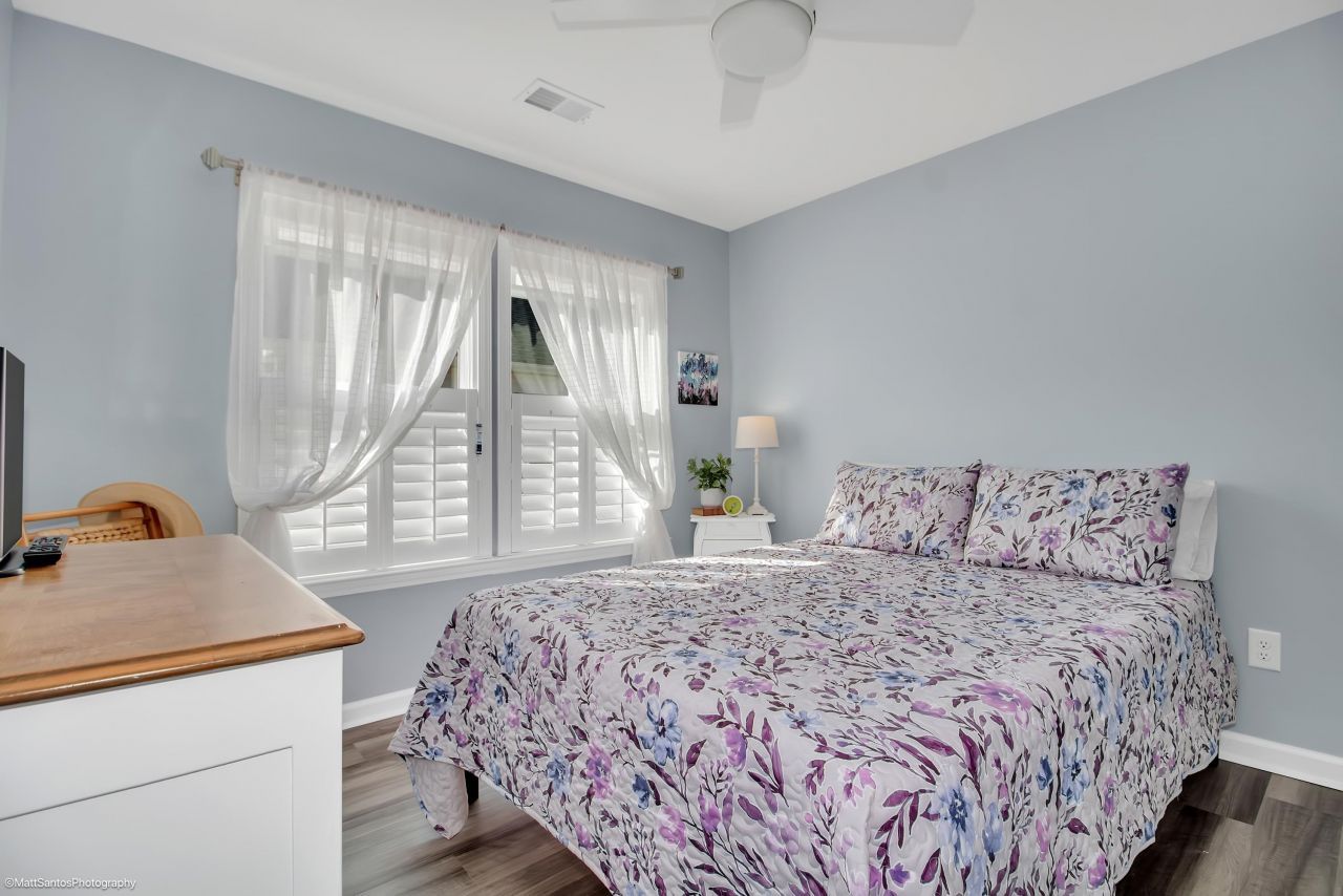 4001 On Deck Circle Photo 23