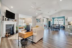 4001 On Deck Circle photo 4