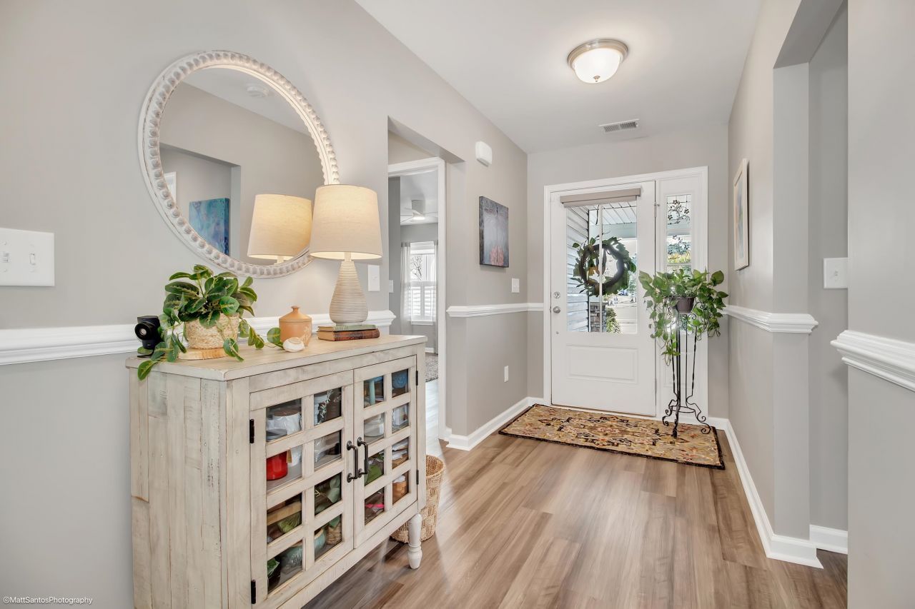 4001 On Deck Circle Photo 9