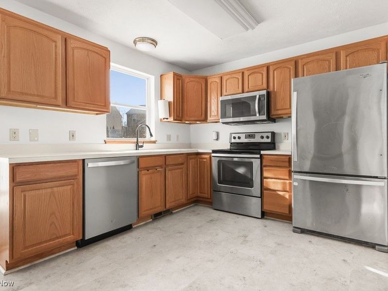 4464 Newcastle Cove, Brunswick, OH 44212 Photo 9