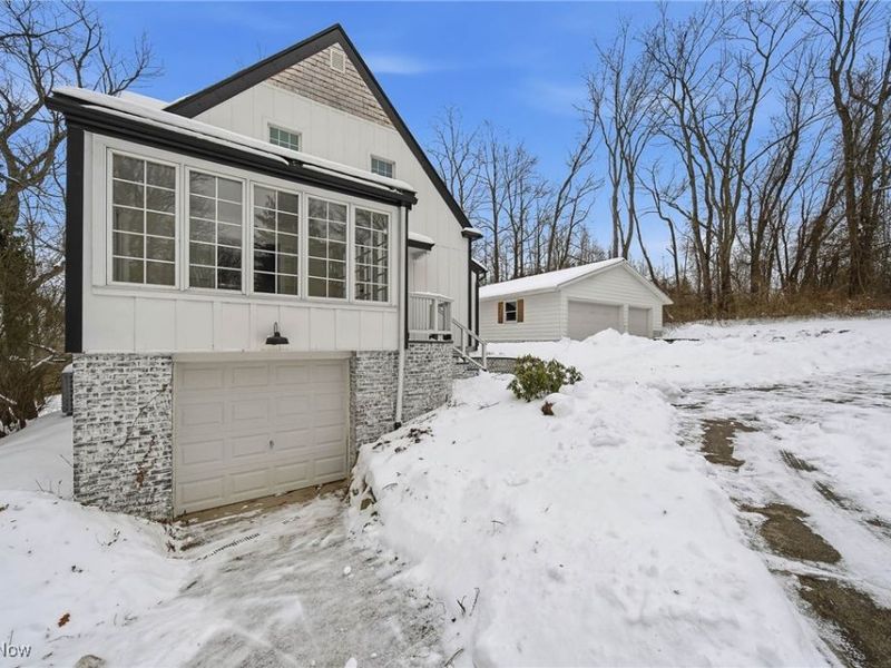 3246 Stimson Road, Barberton, OH 44203 Photo 2