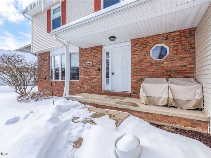 452 Brambleside Drive, Brunswick, OH 44212 Photo 3