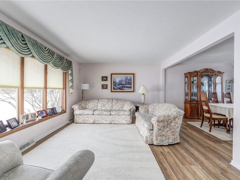 452 Brambleside Drive, Brunswick, OH 44212 Photo 6