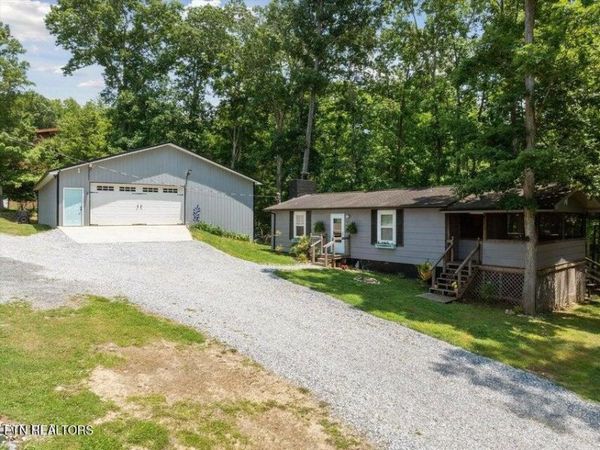 929 Black Alder Lane, Dandridge, TN 37725