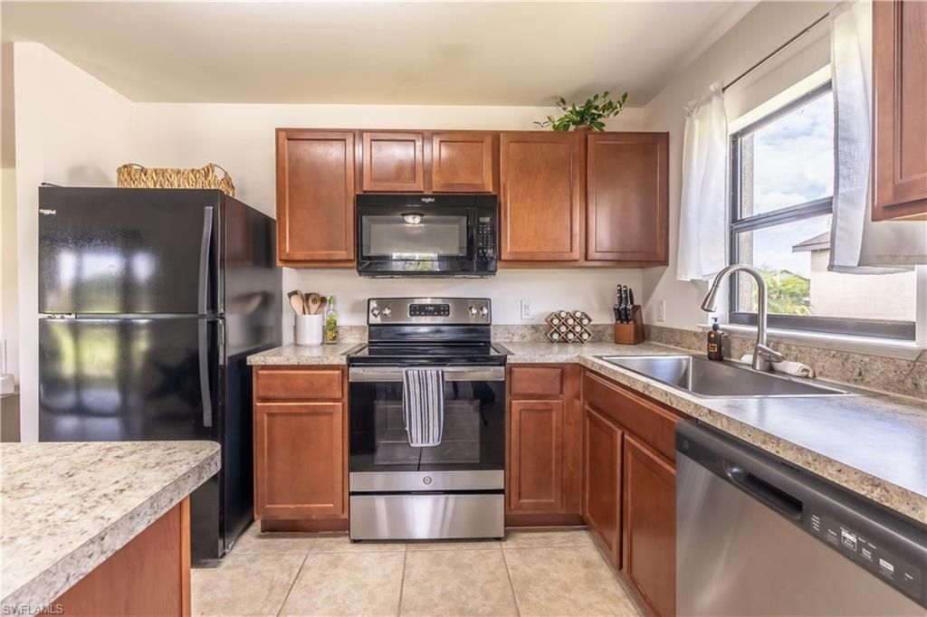 727 Morningview Ct, Lehigh Acres, FL 33974 Photo