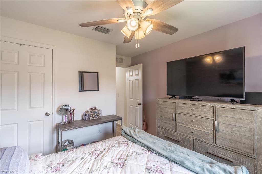 727 Morningview Ct, Lehigh Acres, FL 33974 Photo