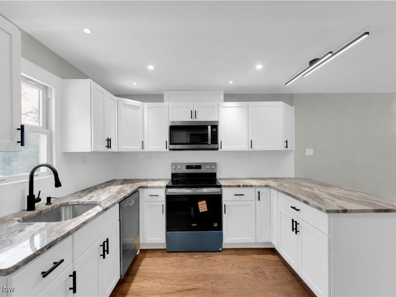 797 Babbitt Road, Unit 15, Euclid, OH 44123 Photo 6