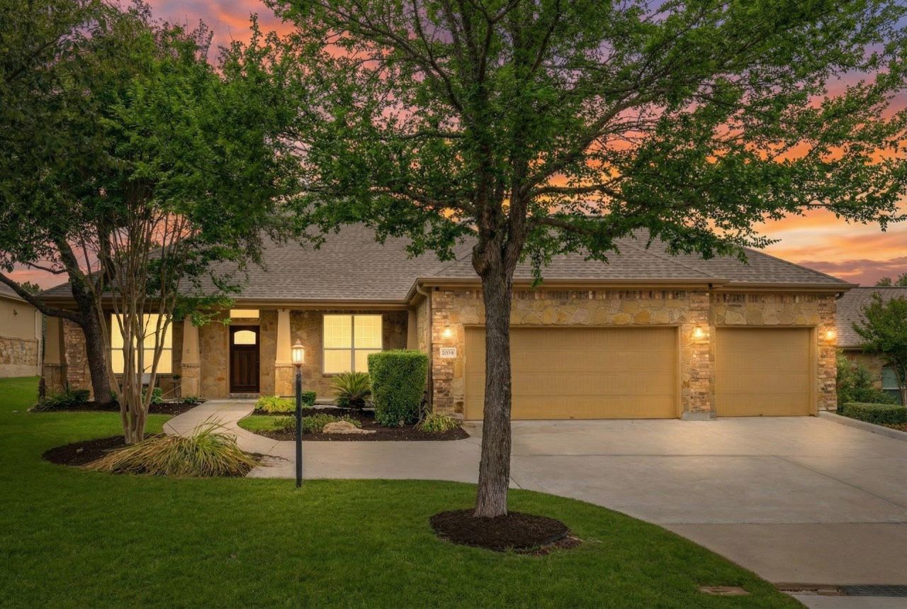 102 N Meadowlark St, Lakeway, TX 78734 Main Photo