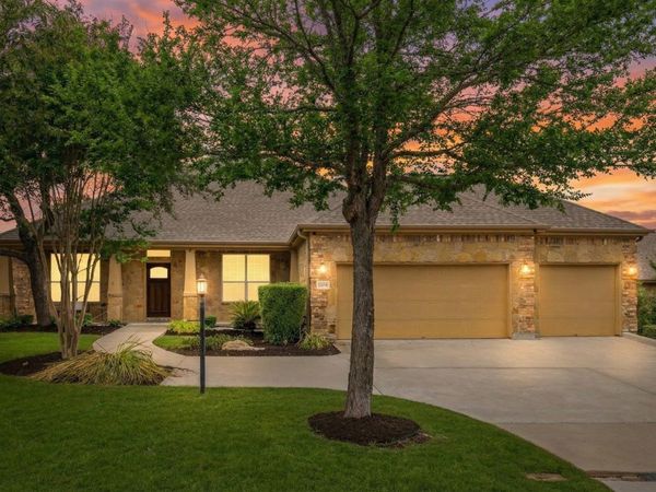 102 N Meadowlark ST, Lakeway, TX 78734