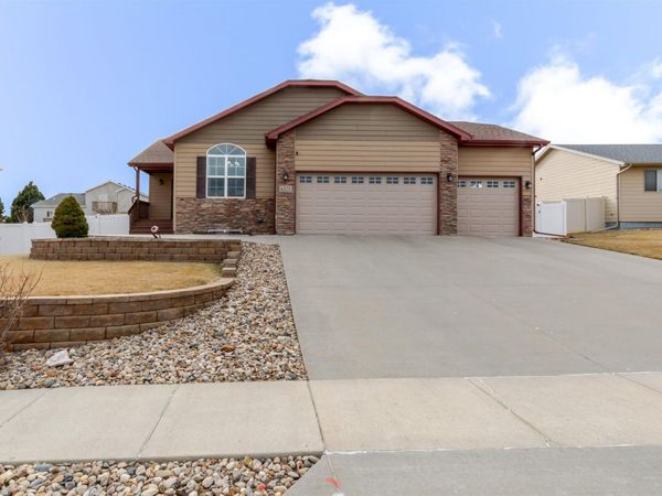 6521 SEMINOLE LN, Rapid City, SD 57702