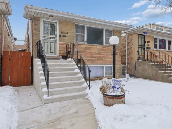 1711 W 43rd Street, Chicago, IL 60609