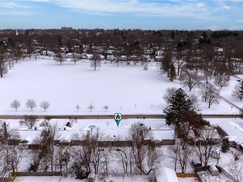 422 Crestview Avenue, Akron, OH 44320 Photo 3