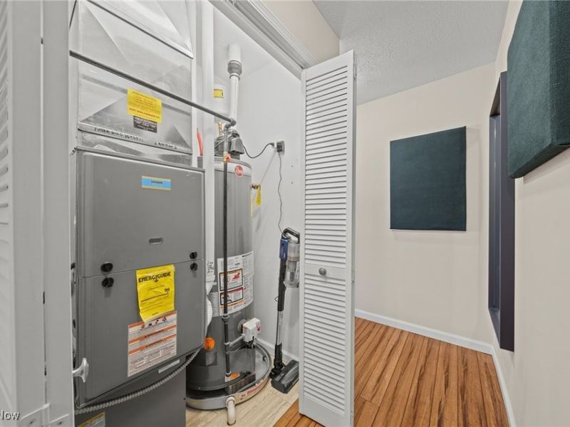 422 Crestview Avenue, Akron, OH 44320 Photo 33