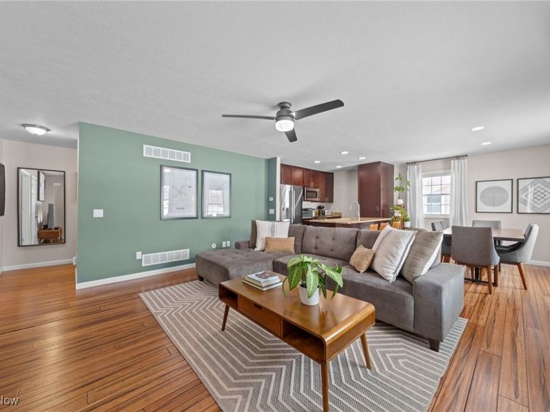 422 Crestview Avenue, Akron, OH 44320 Photo 5