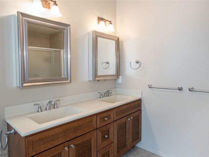 652 Marsh Way, Brunswick, OH 44212 Photo 19