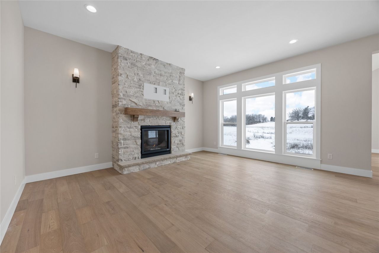 2196 Royal Oak Ridge Road, Marion, IA 52302 Main Photo