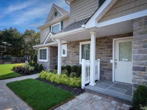 37 Victorian Court , Unit 37, Holtsville, NY 11742