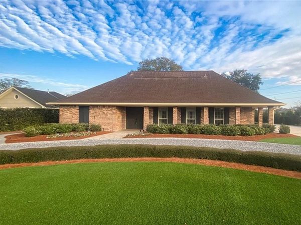 102 LIBERTY Street, Belle Chasse, LA 70037