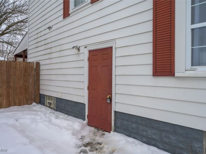 163 Van Buren Avenue, Ravenna, OH 44266 Photo 4