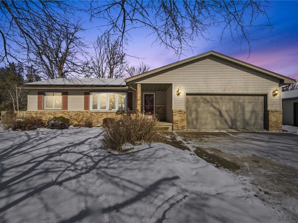 3979 Gie Drive, Center Point, IA 52213