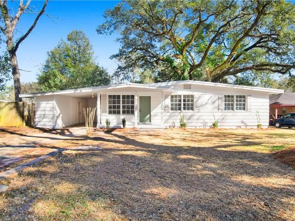 1930 Le Jeune Drive, Mobile, AL 36618
