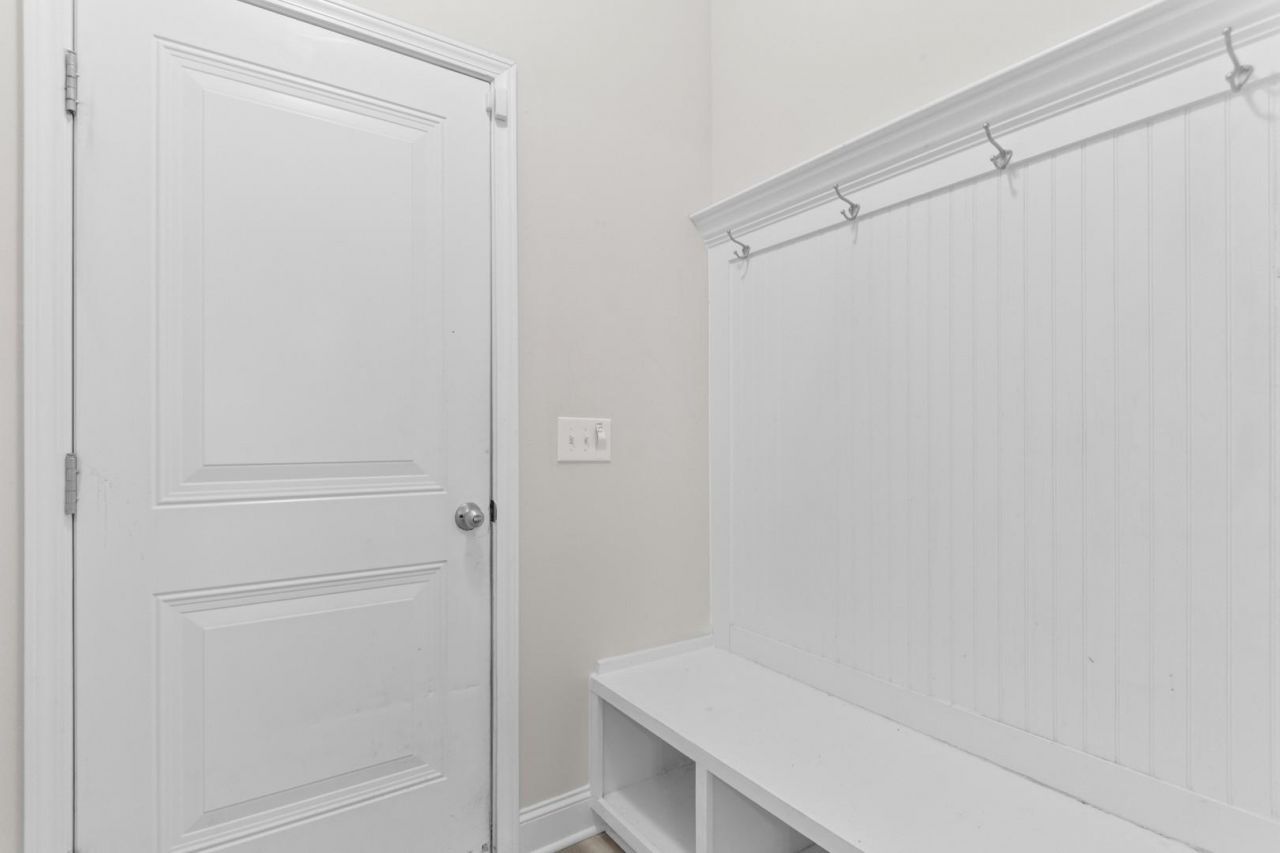721 Jade Dr. Photo 27