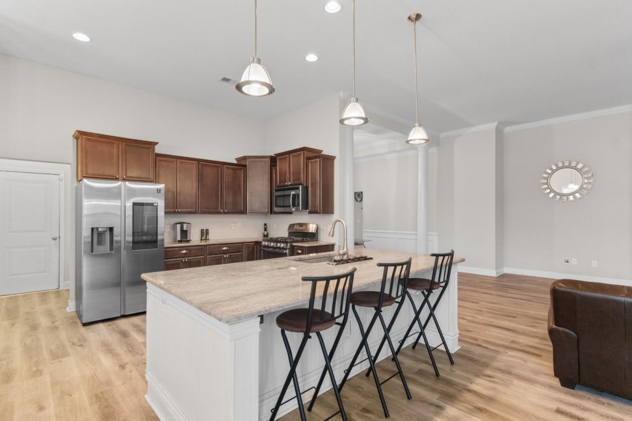 721 Jade Dr. Photo 8