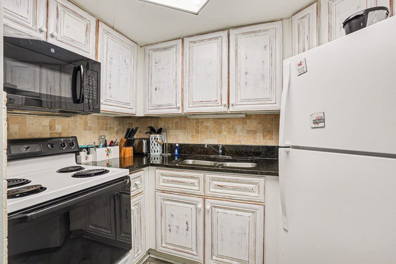 1501 Ocean Blvd. S Photo 9