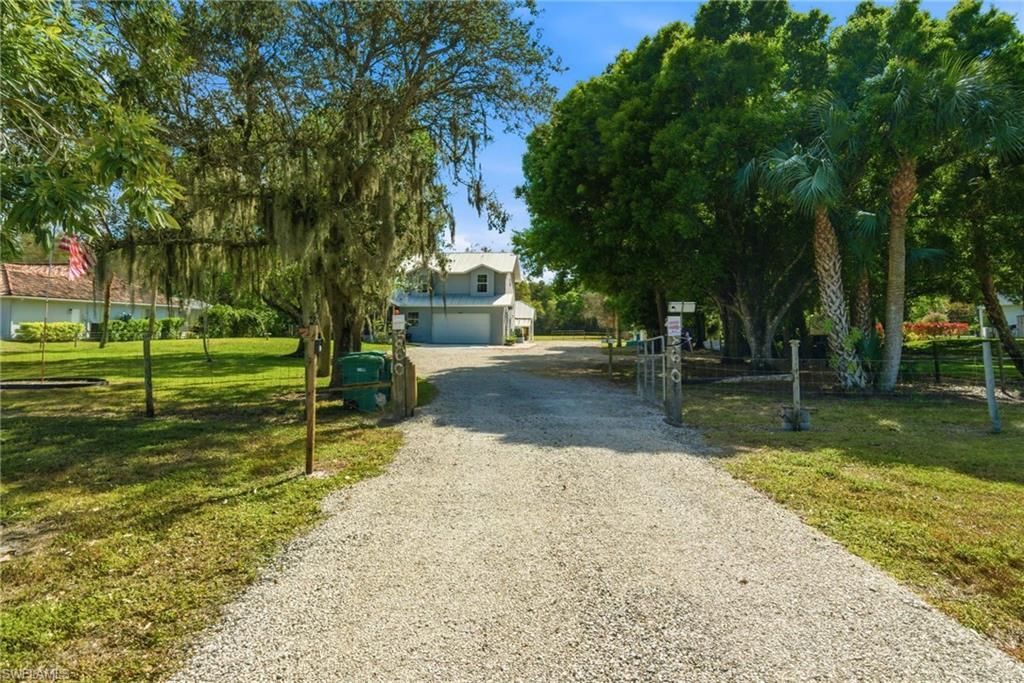 5860 Dogwood Way, Naples, FL 34116 Photo