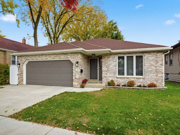 Brookfield, IL 60513