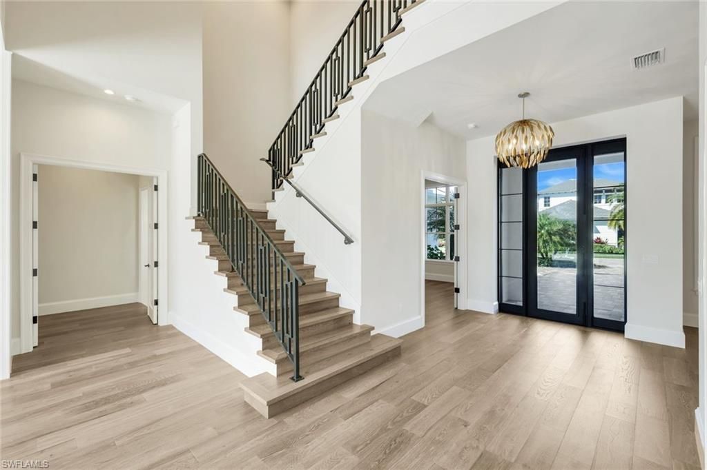 16716 Enclave Cir, Naples, FL 34110 Photo
