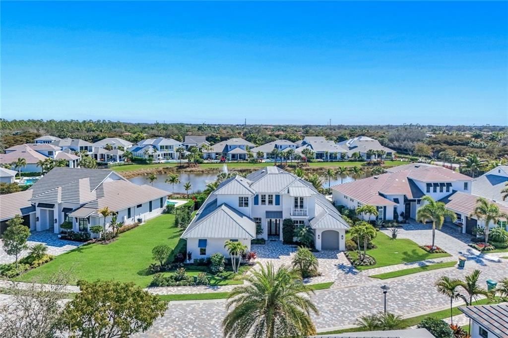 16716 Enclave Cir, Naples, FL 34110 Photo