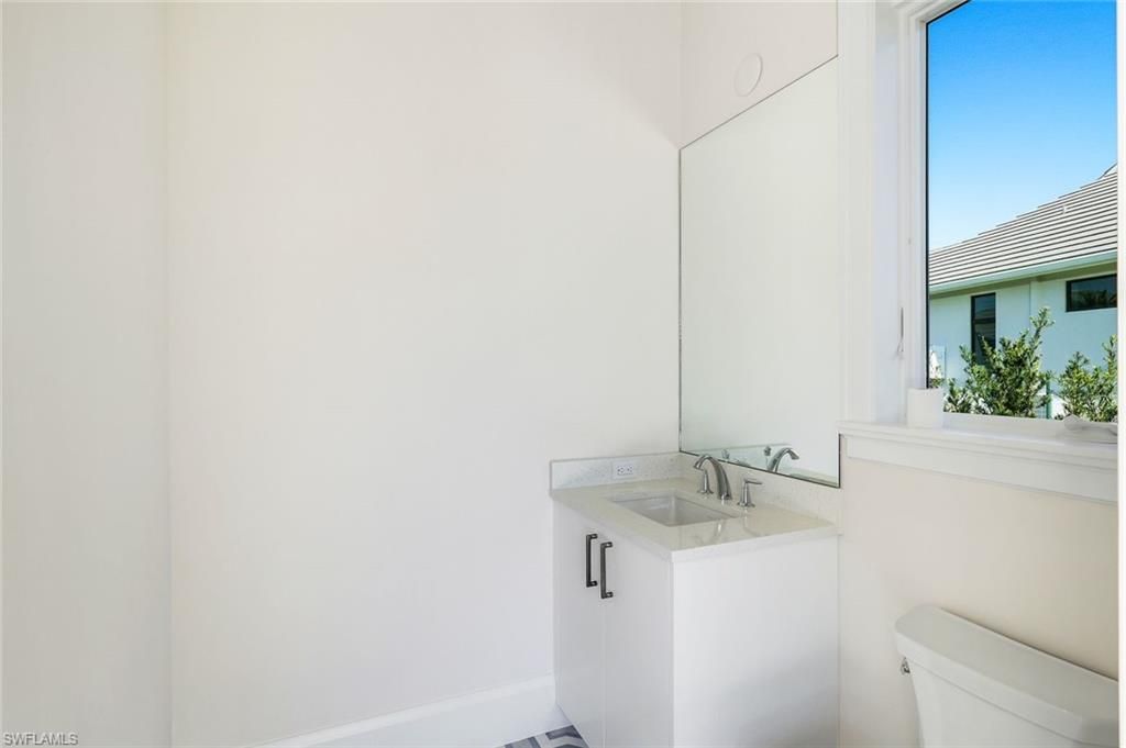 16716 Enclave Cir, Naples, FL 34110 Photo