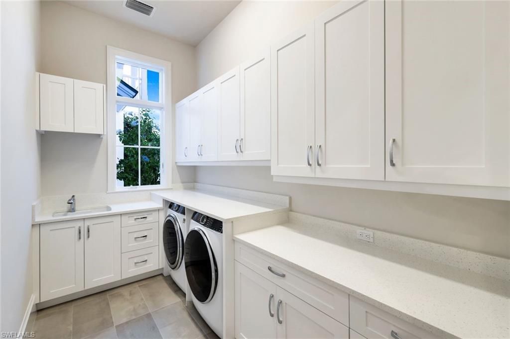 16716 Enclave Cir, Naples, FL 34110 Photo