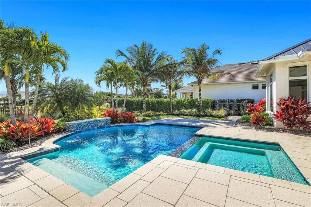 16716 Enclave Cir, Naples, FL 34110 Photo