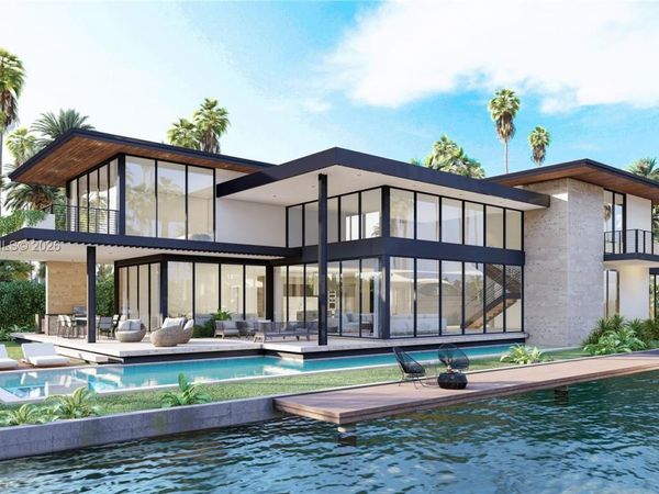 2210 NE 124th St , North Miami, FL 33181