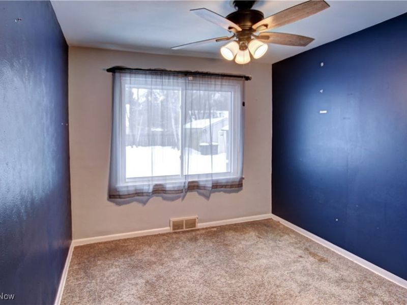 6815 Middlebrook Boulevard, Middleburg Heights, OH 44130 Photo 13