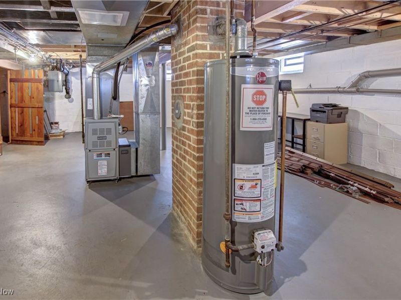 6815 Middlebrook Boulevard, Middleburg Heights, OH 44130 Photo 19