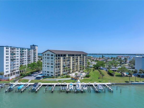 650 ISLAND WAY, Unit 204, CLEARWATER BEACH, FL 33767