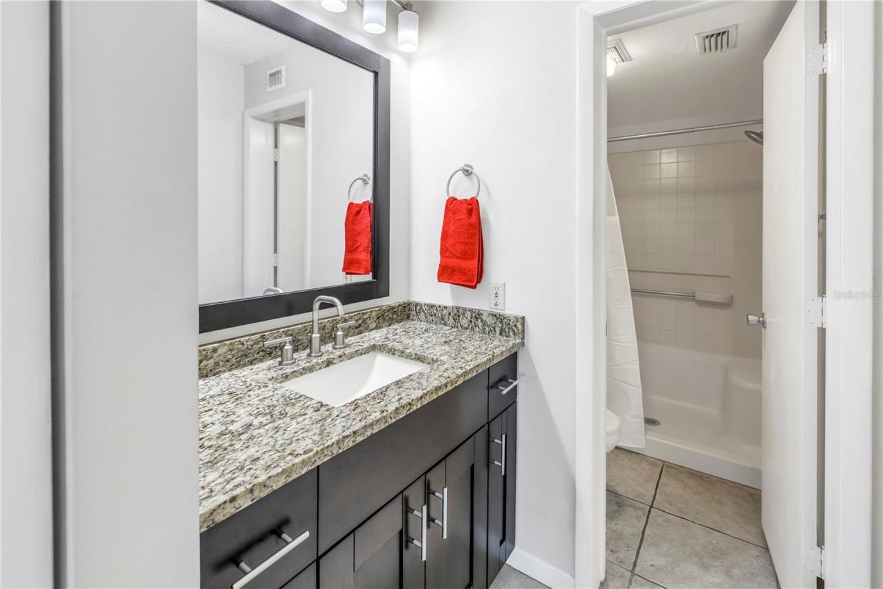 650 Island Way, Unit 204, Clearwater Beach, FL 33767 Photo