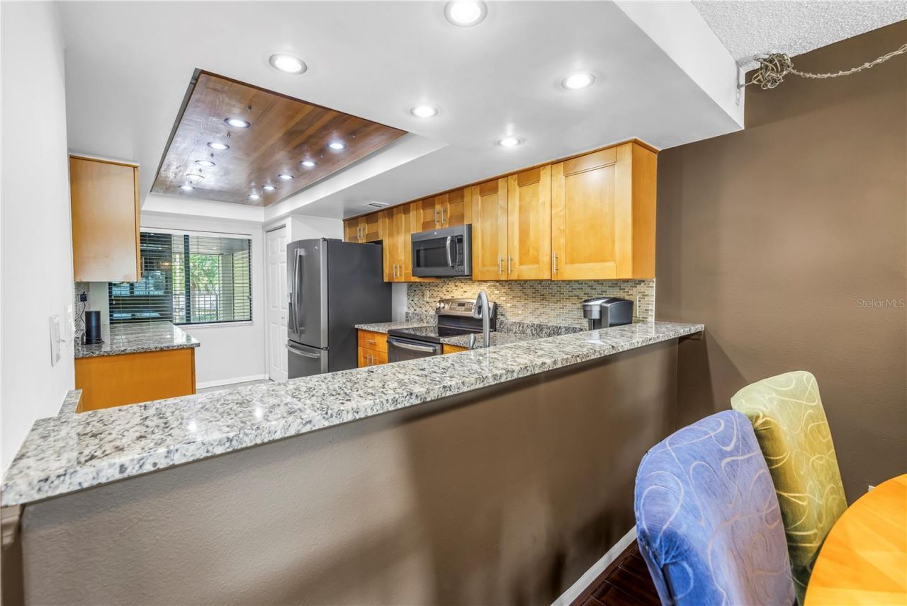 650 Island Way, Unit 204, Clearwater Beach, FL 33767 Photo