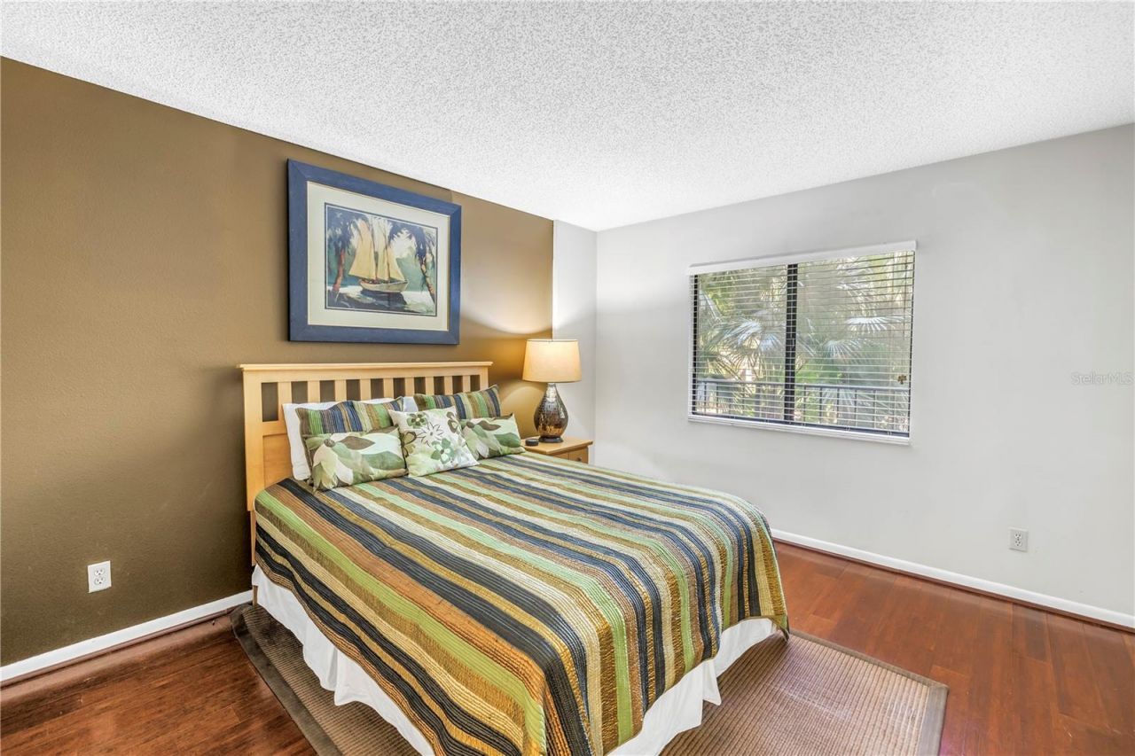 650 Island Way, Unit 204, Clearwater Beach, FL 33767 Photo