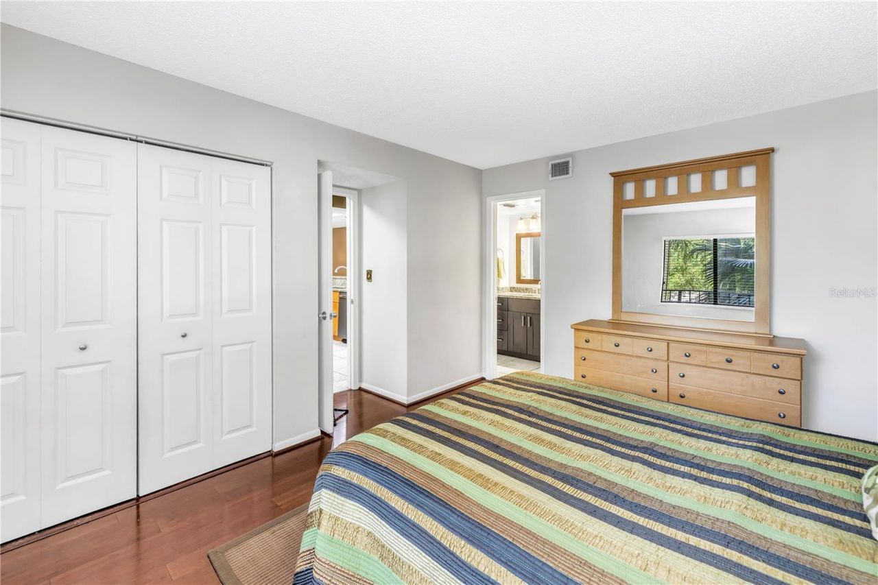 650 Island Way, Unit 204, Clearwater Beach, FL 33767 Photo