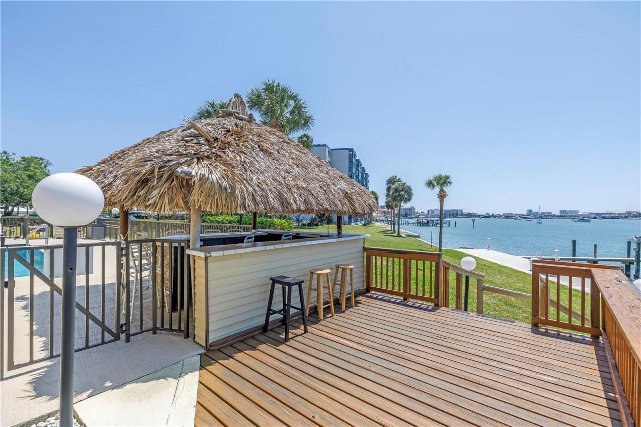 650 Island Way, Unit 204, Clearwater Beach, FL 33767 Photo