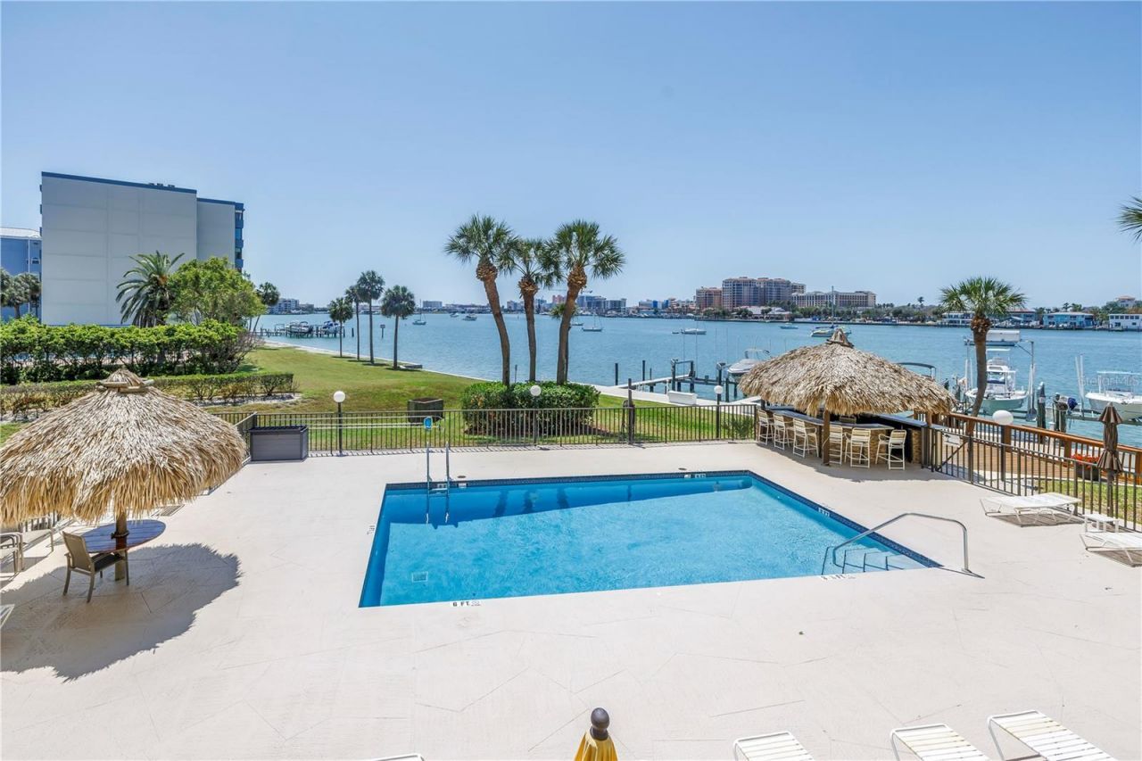 650 Island Way, Unit 204, Clearwater Beach, FL 33767 Photo