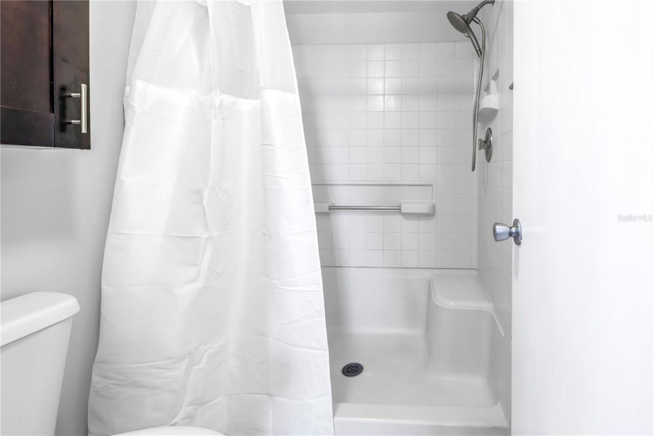 650 Island Way, Unit 204, Clearwater Beach, FL 33767 Photo