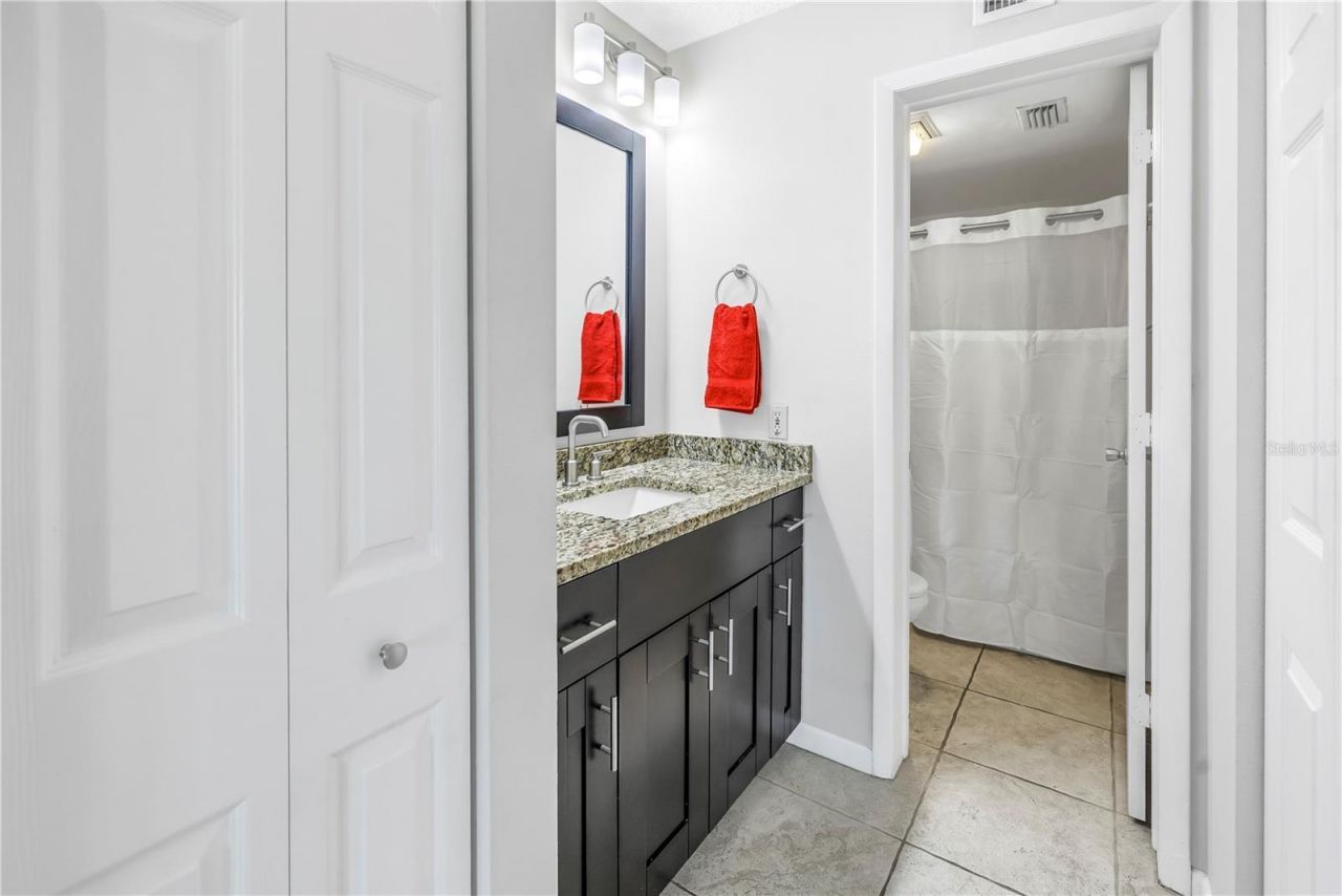 650 Island Way, Unit 204, Clearwater Beach, FL 33767 Photo